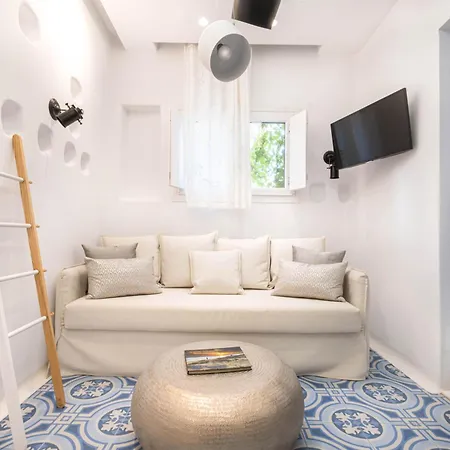 Apartman Kyma & Helios Deluxe With Hot Tub At Amazeu Naxos
